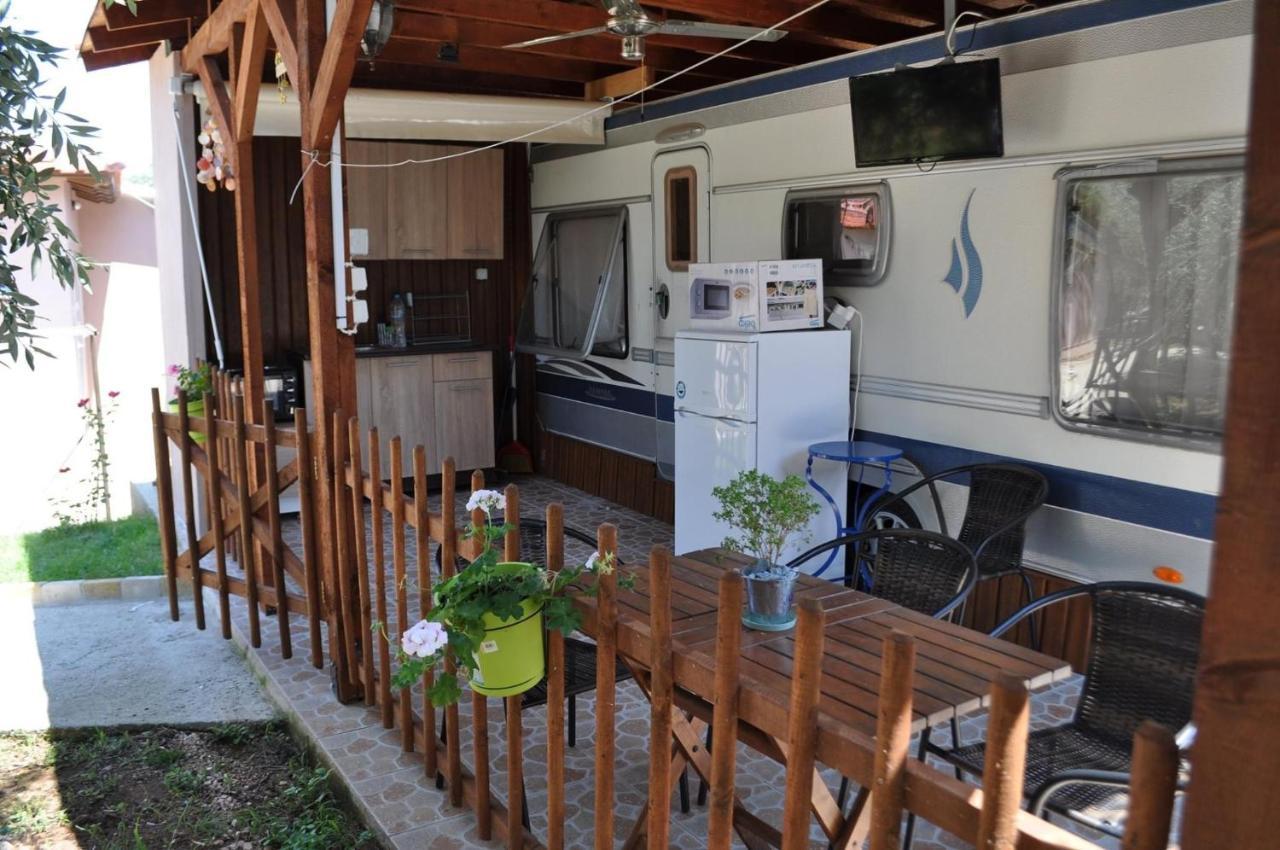 Caravan Rona Skála Kallirákhis Buitenkant foto